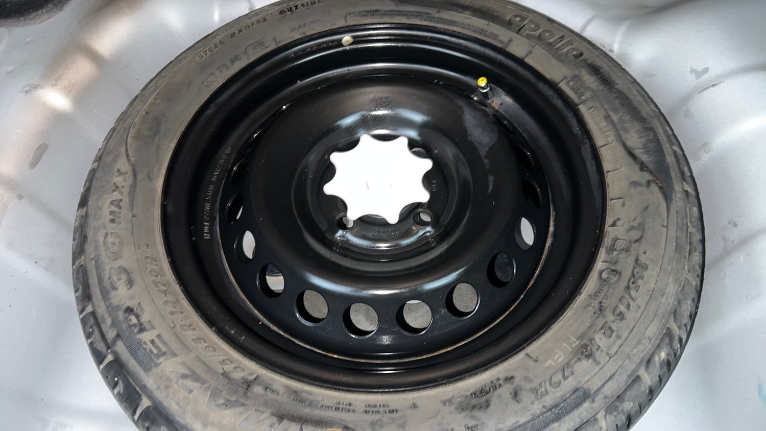 Used 2018 Hyundai Xcent SX Petrol Manual tyres SPARE TYRE VIEW