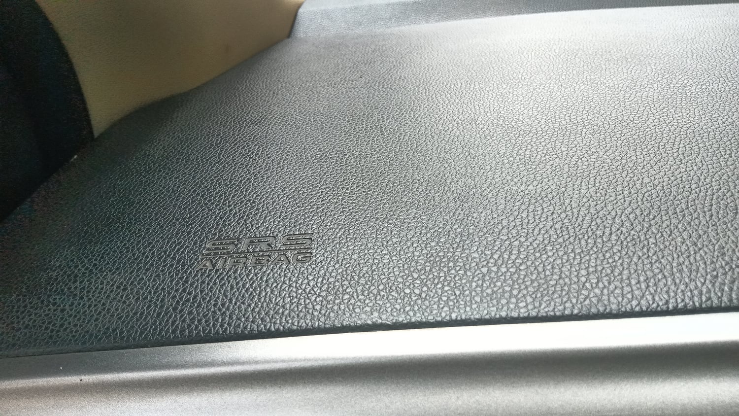 Used 2015 Honda City SV Petrol Manual top_features Airbags