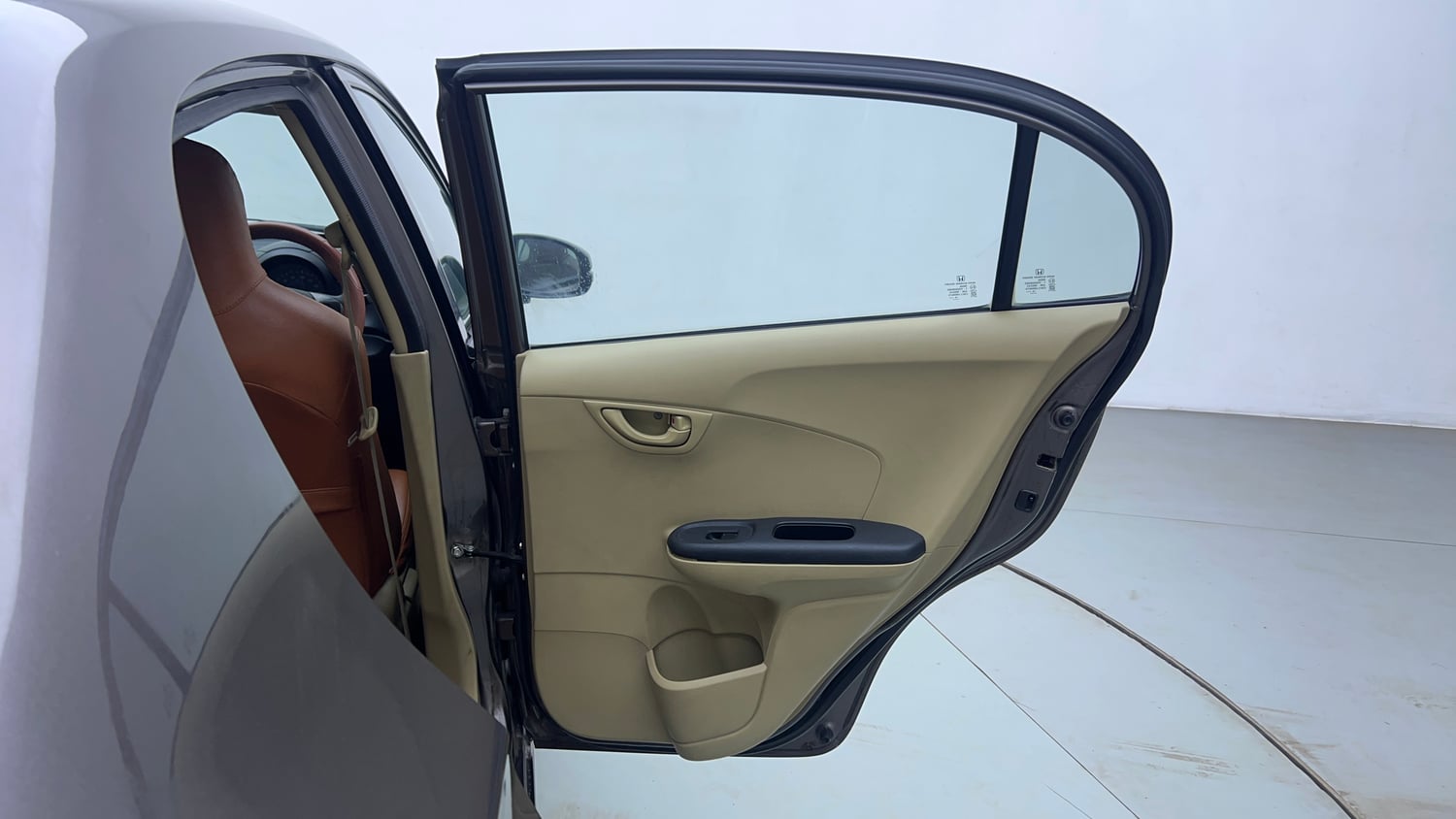 Used 2015 Honda Amaze 1.2 S i-VTEC Petrol Manual interior RIGHT REAR DOOR OPEN VIEW