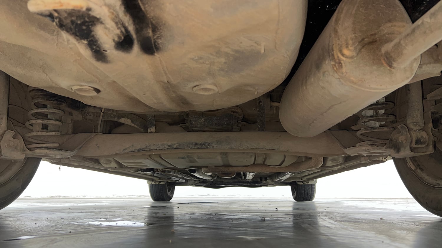 Used 2019 Hyundai Verna 1.4 VTVT EX Petrol+cng(outside fitted) Cng Manual extra REAR UNDERBODY VIEW (TAKEN FROM REAR)