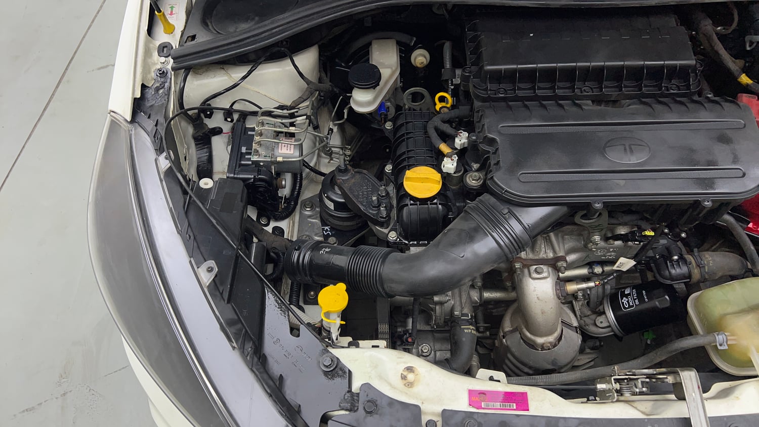 Used 2024 Tata Tiago XTA iCNG Cng Automatic engine ENGINE RIGHT SIDE VIEW