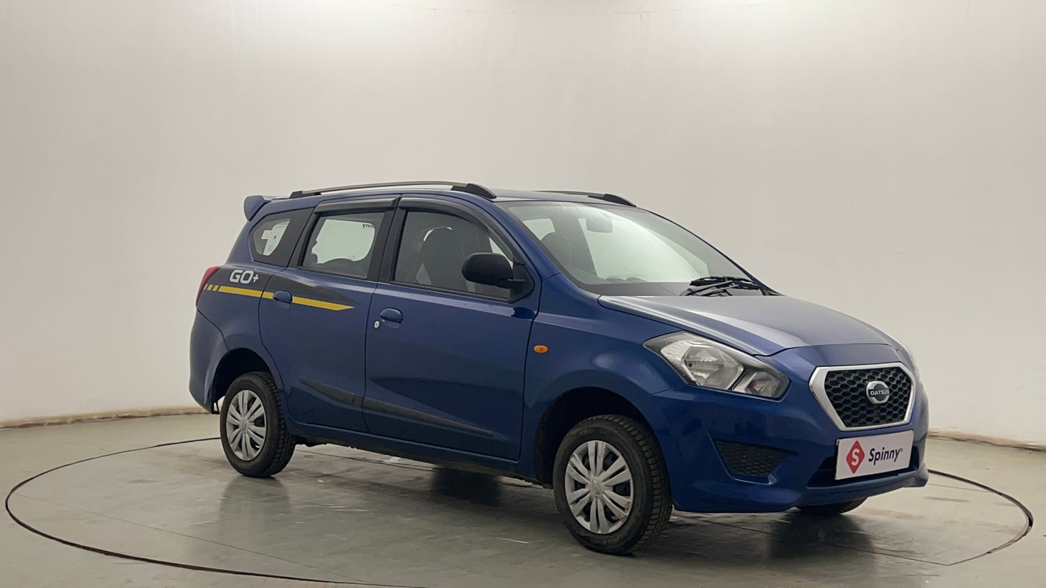 Used 2016 Datsun Go Plus Style Edition Petrol Manual exterior RIGHT FRONT CORNER VIEW