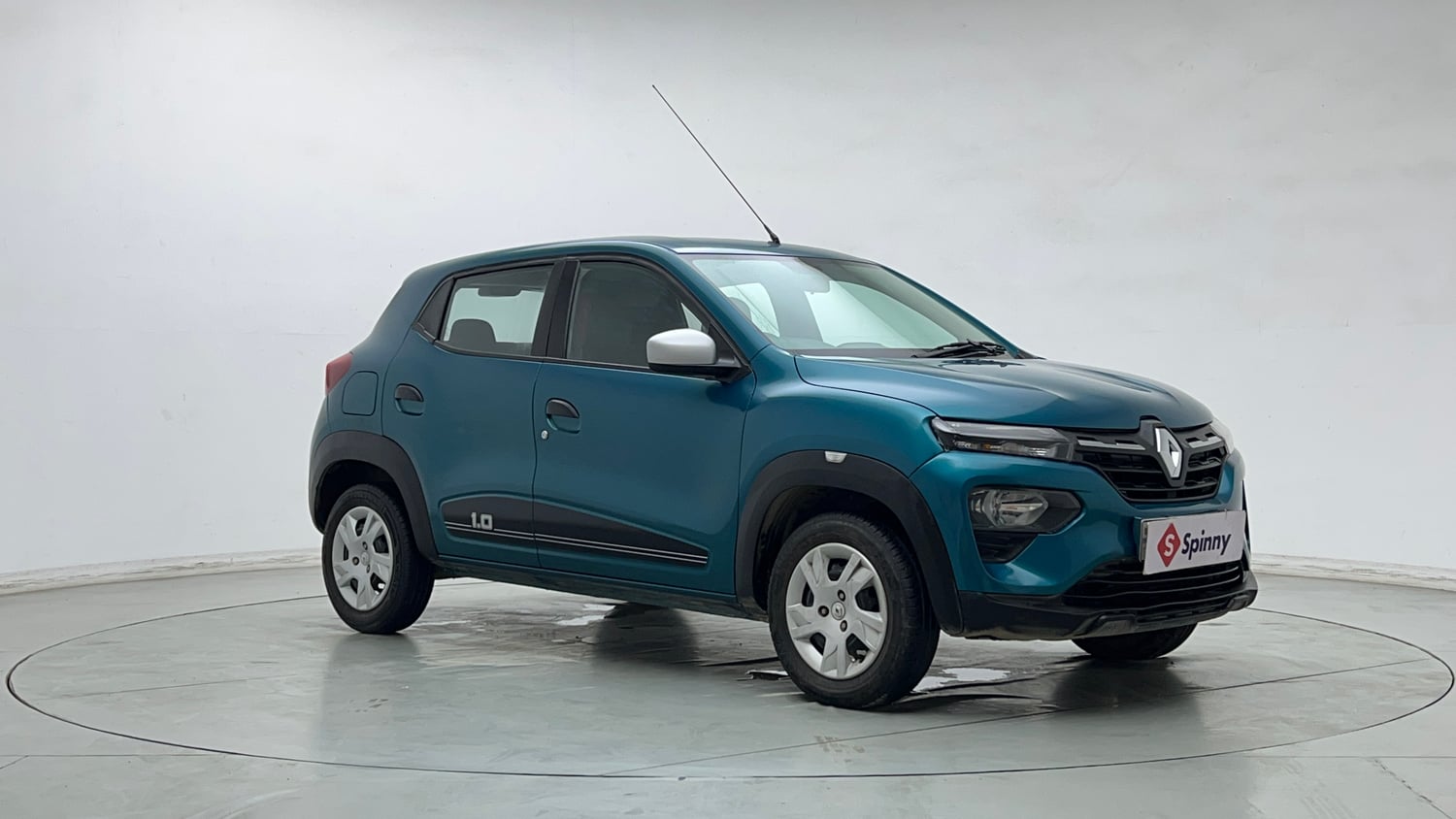 Used 2022 Renault Kwid RXT 1.0 AMT Petrol Automatic exterior RIGHT FRONT CORNER VIEW