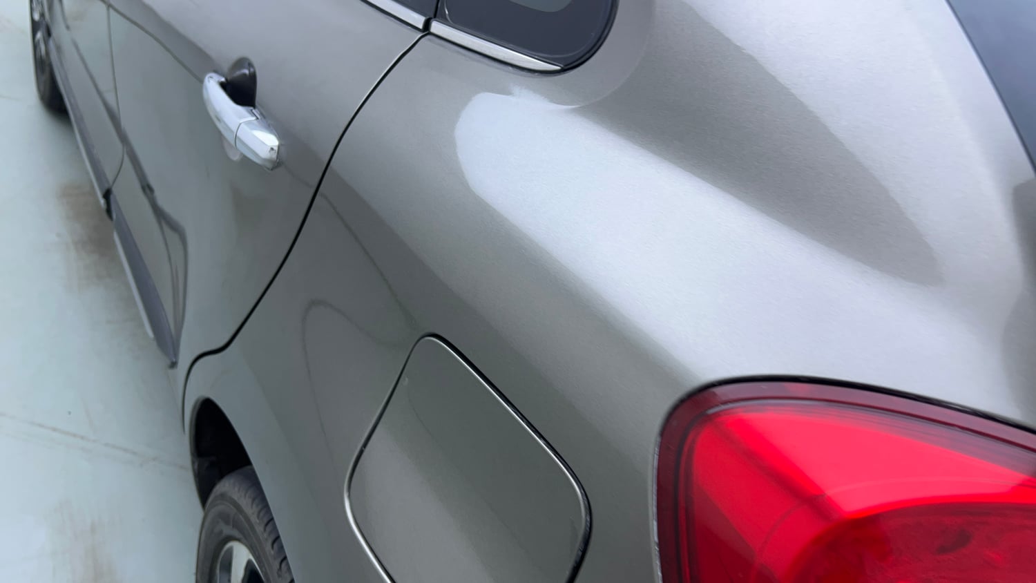 Used 2021 Maruti Suzuki Baleno Zeta Petrol Manual dents MINOR DENT