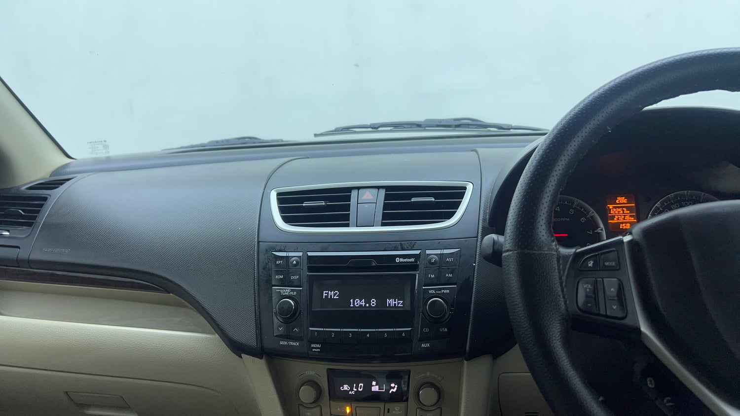 Used 2016 Maruti Suzuki Swift Dzire ZXI Petrol Manual top_features Integrated (in-dash) music system