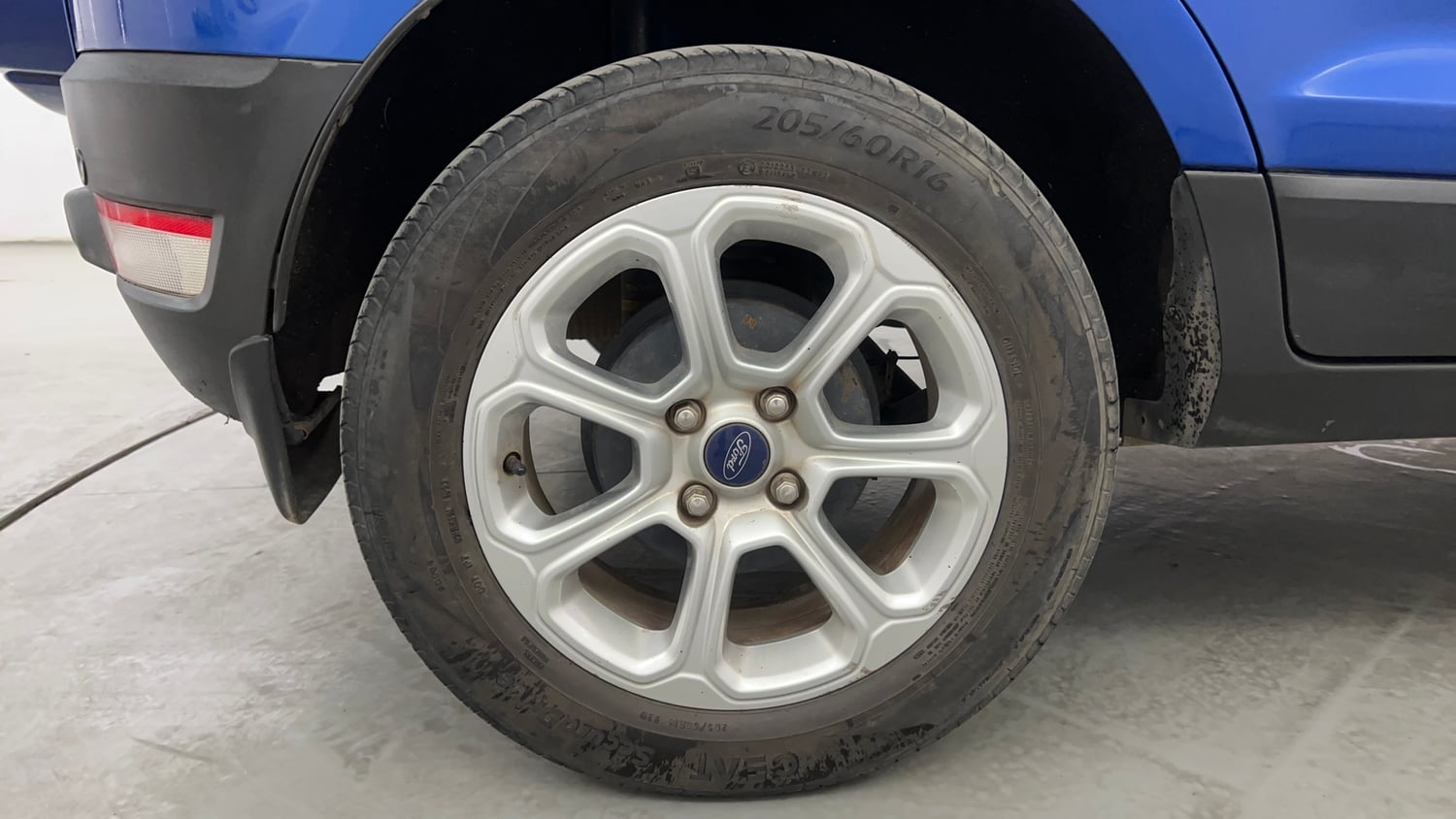 Used 2021 Ford EcoSport Titanium Plus 1.5L Ti-VCT AT Petrol Automatic tyres RIGHT REAR TYRE RIM VIEW