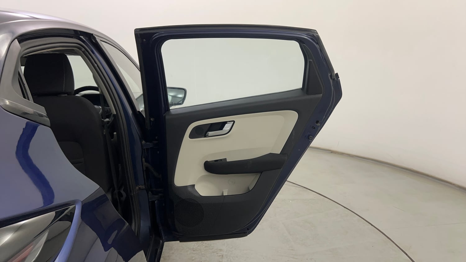Used 2023 Tata Altroz XZA Petrol Petrol Automatic interior RIGHT REAR DOOR OPEN VIEW