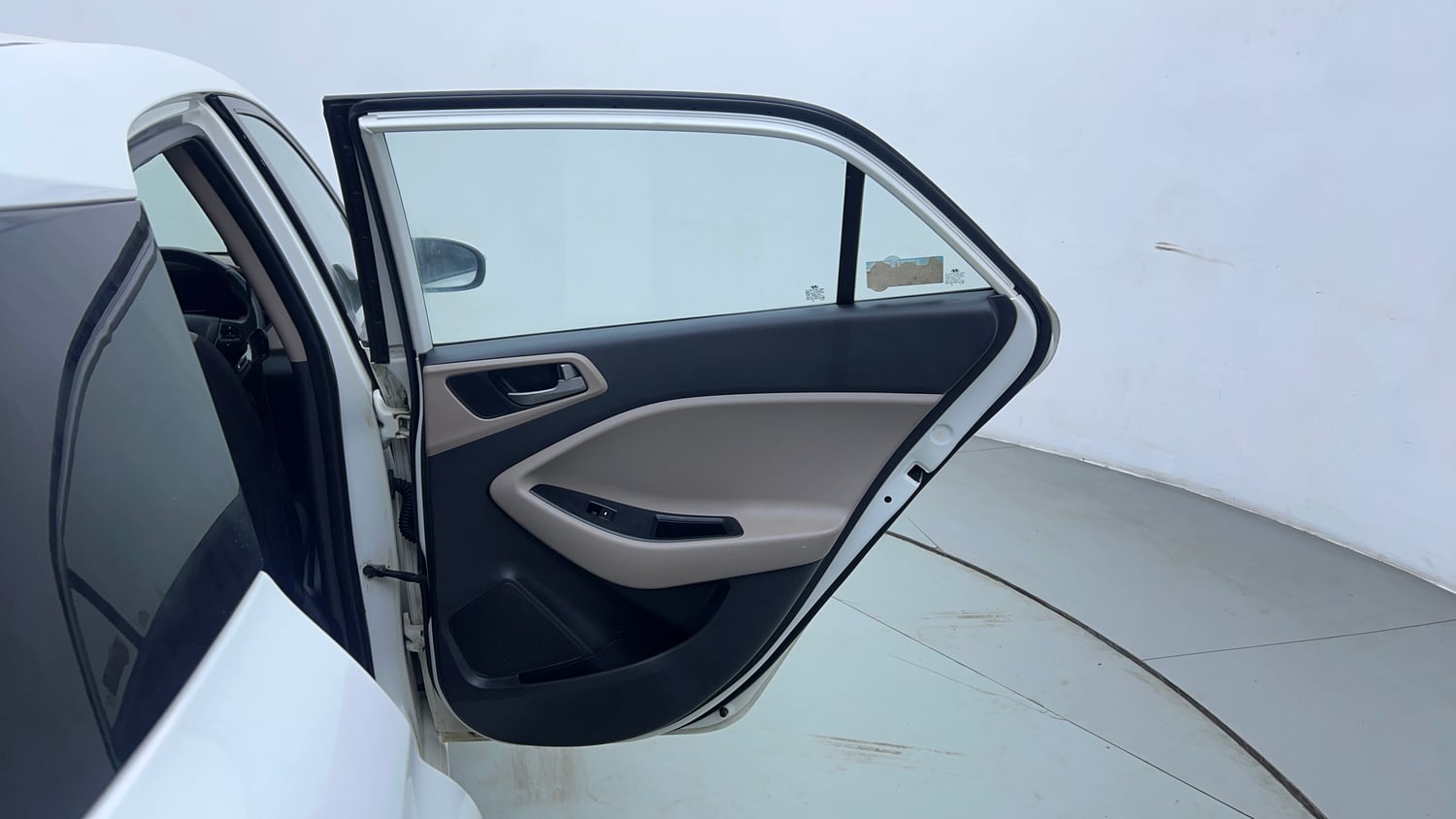 Used 2018 Hyundai Elite i20 Asta 1.2 (O) Petrol Manual interior RIGHT REAR DOOR OPEN VIEW