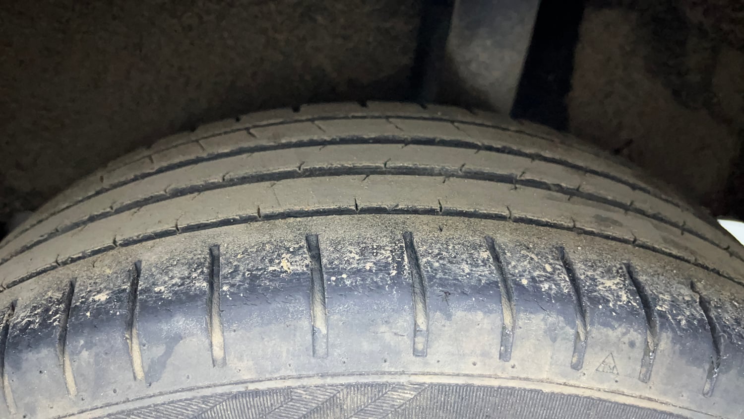 Used 2022 Maruti Suzuki Baleno Zeta Petrol Manual tyres LEFT REAR TYRE TREAD VIEW
