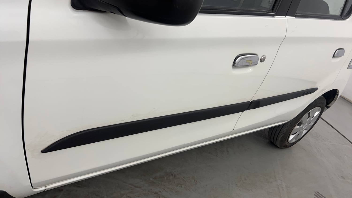 Used 2016 Maruti Suzuki Alto K10 VXi AMT Petrol Automatic dents MINOR DENT