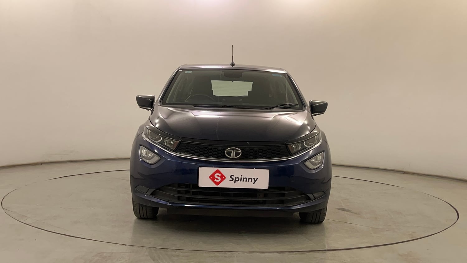 Used 2023 Tata Altroz XZA Petrol Petrol Automatic exterior FRONT VIEW