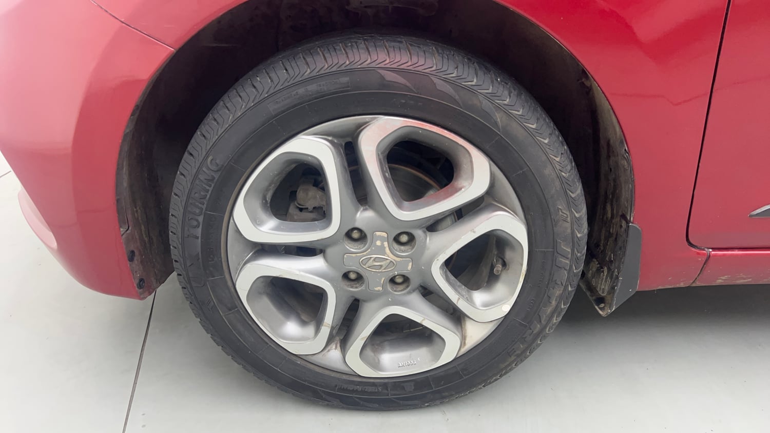 Used 2019 Hyundai Elite i20 Asta 1.2 (O) Petrol Manual tyres LEFT FRONT TYRE RIM VIEW
