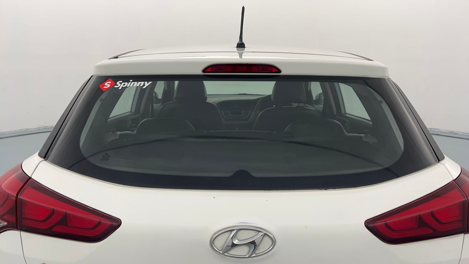 Used 2015 Hyundai Elite i20 Magna 1.2 Petrol Manual exterior BACK WINDSHIELD VIEW