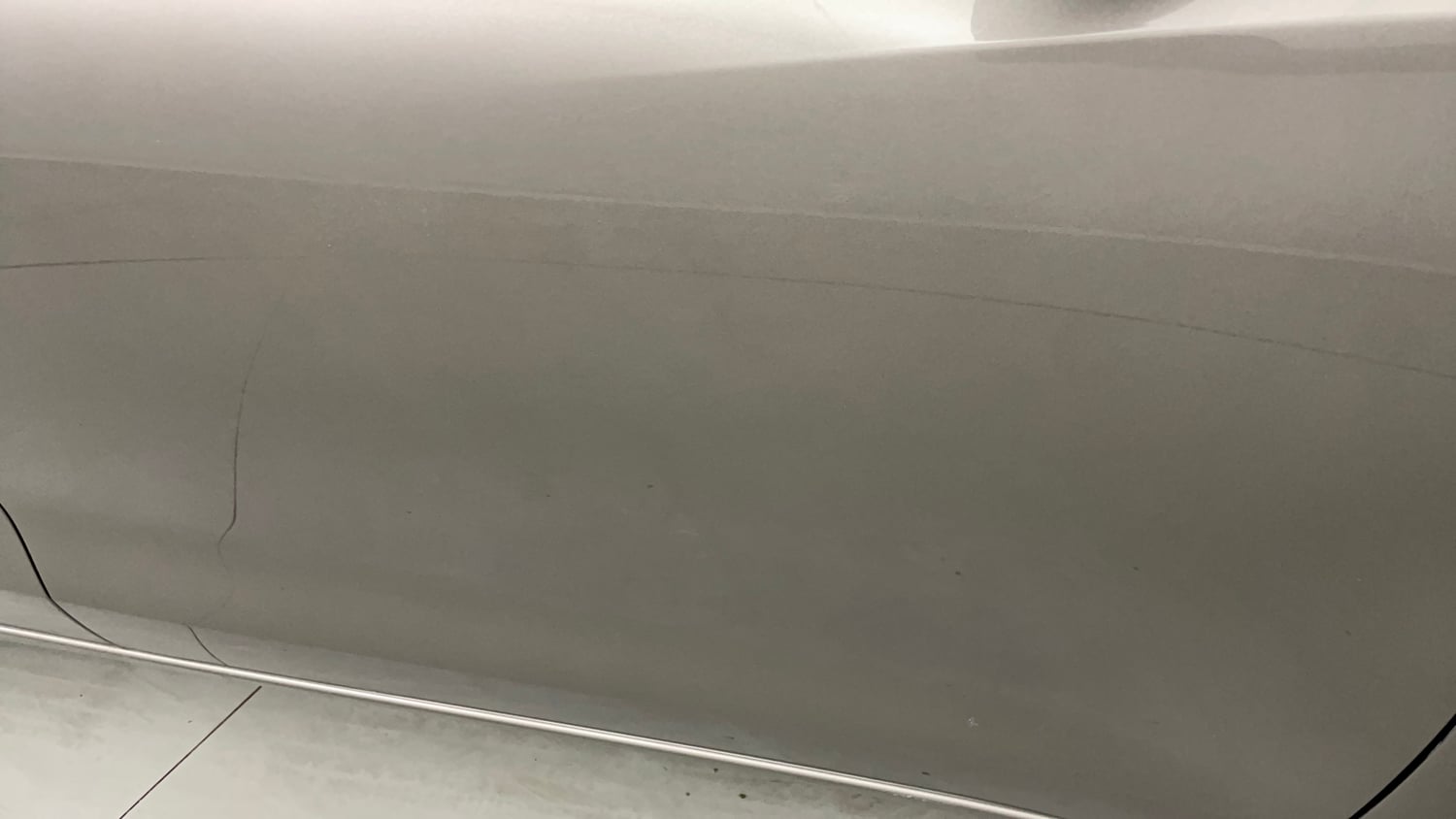 Used 2018 Maruti Suzuki Swift ZXi AMT Petrol Automatic dents MINOR SCRATCH
