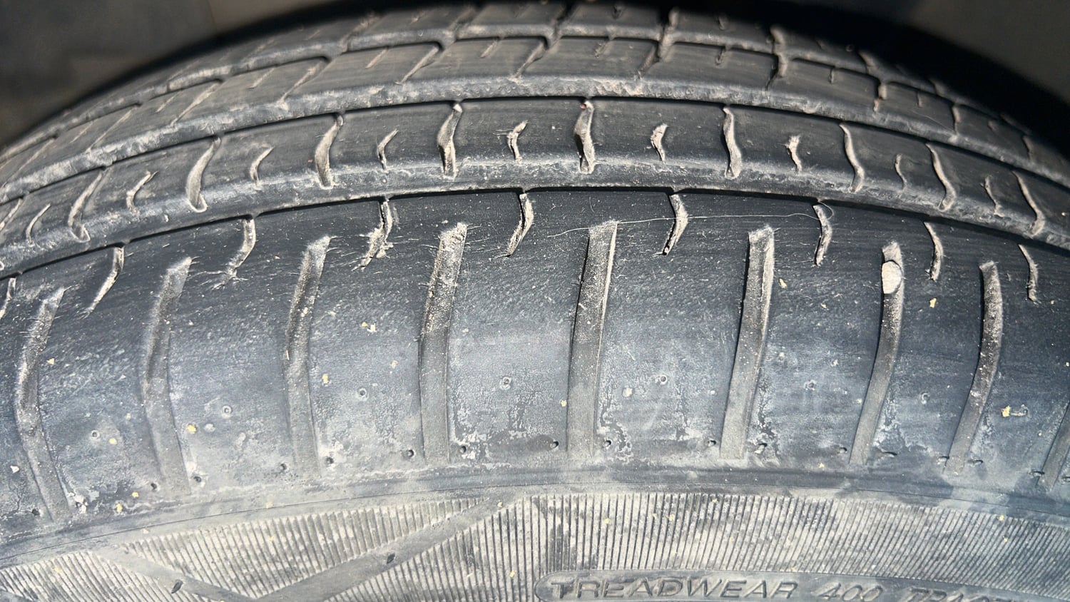 Used 2017 Renault Kwid CLIMBER 1.0 Petrol Manual tyres LEFT FRONT TYRE TREAD VIEW