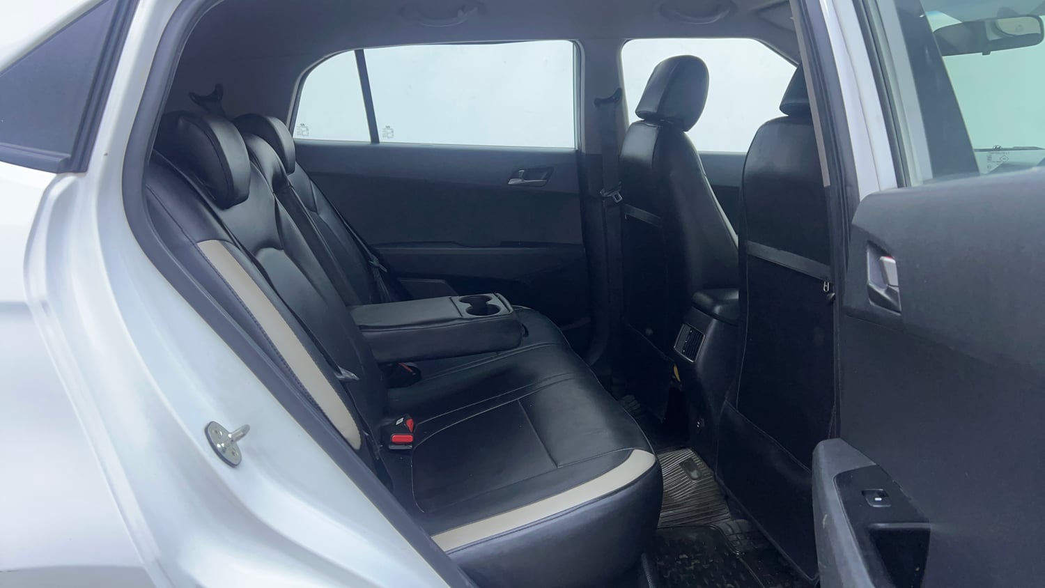 Used 2017 Hyundai Creta 1.6 SX Plus Petrol Petrol Manual interior RIGHT SIDE REAR DOOR CABIN VIEW