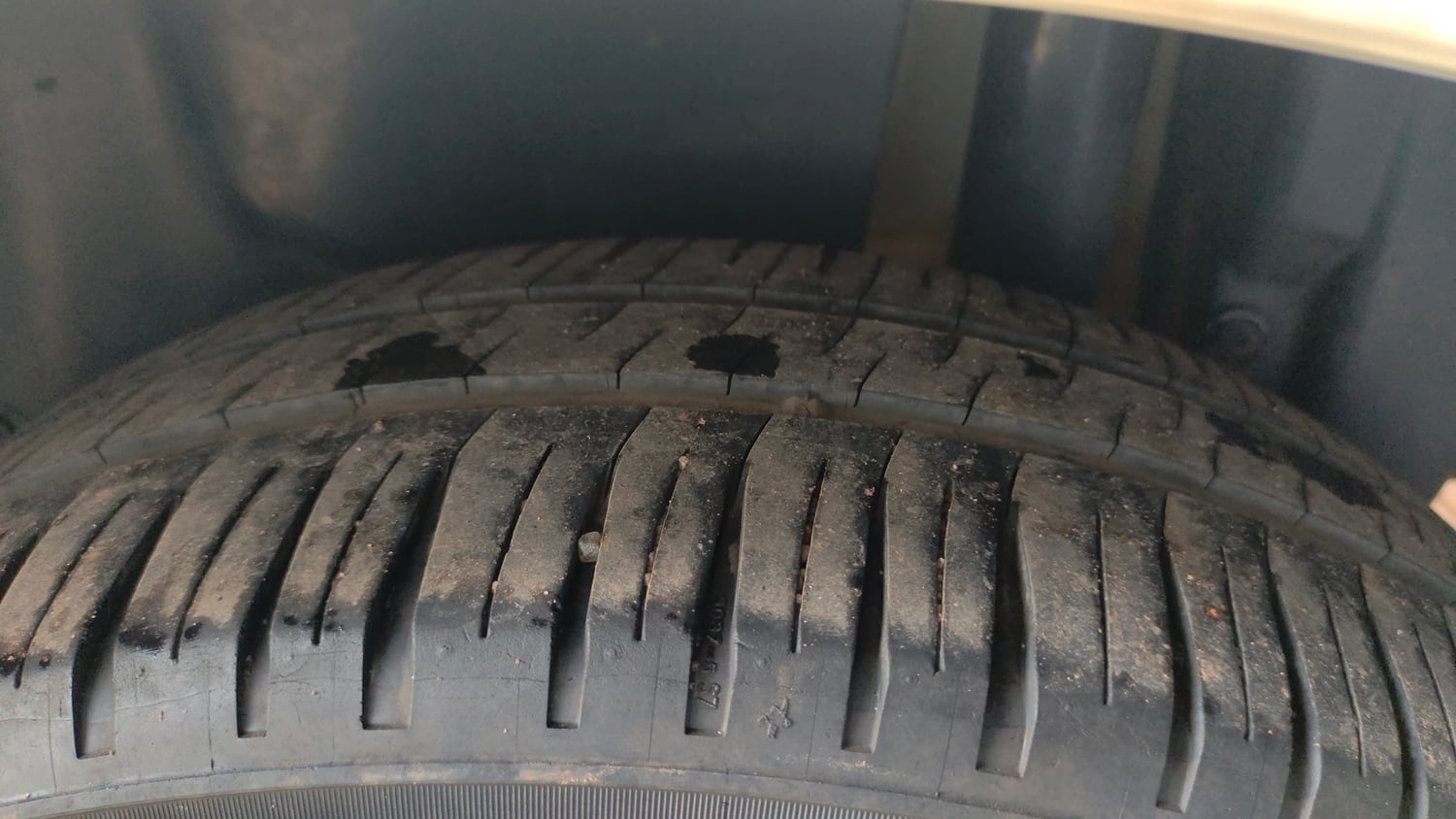 Used 2017 Maruti Suzuki Swift Dzire ZXI Petrol Manual tyres LEFT REAR TYRE TREAD VIEW