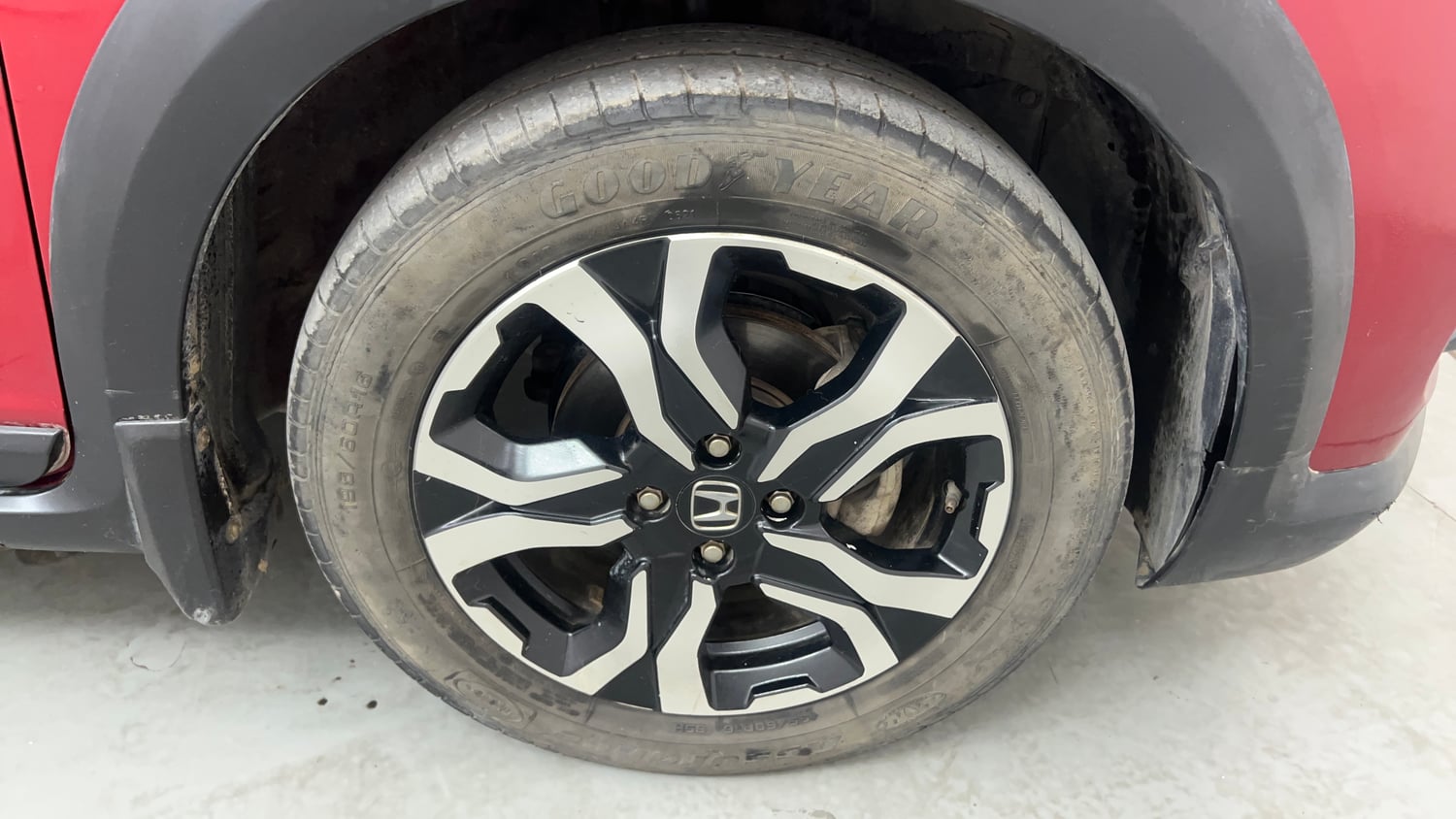 Used 2021 Honda WR-V VX MT Petrol Petrol Manual tyres RIGHT FRONT TYRE RIM VIEW
