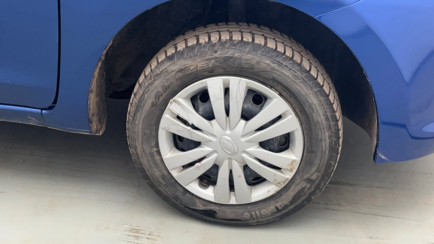 Used 2016 Datsun Go Plus Style Edition Petrol Manual tyres RIGHT FRONT TYRE RIM VIEW