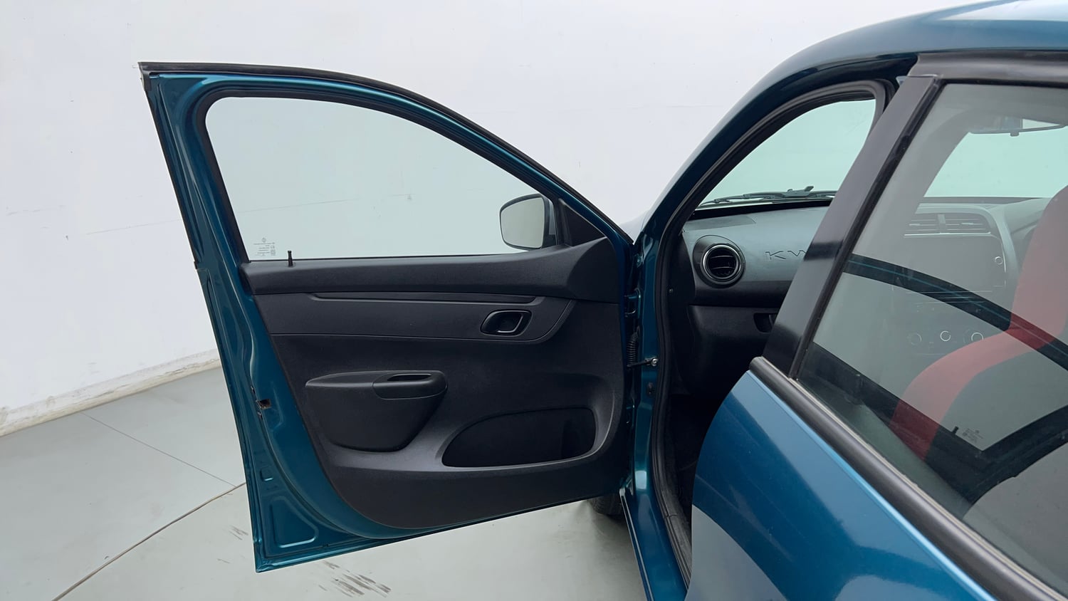 Used 2022 Renault Kwid RXT 1.0 AMT Petrol Automatic interior LEFT FRONT DOOR OPEN VIEW