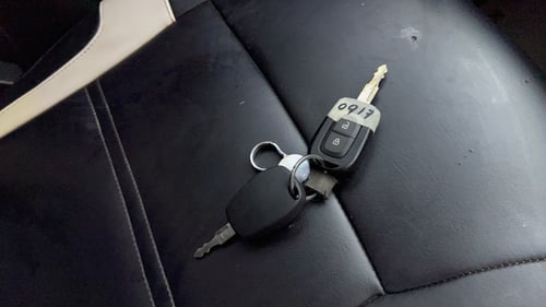 Used 2020 Renault Kwid 1.0 RXT Petrol Manual extra CAR KEY VIEW
