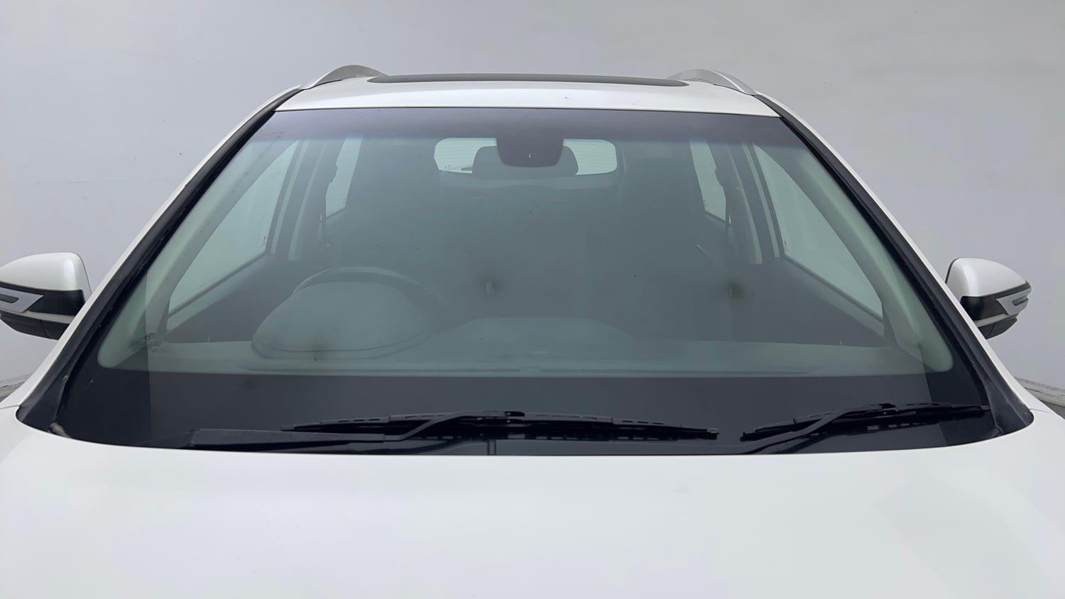 Used 2019 MG Motors Hector Sharp Hybrid 1.5 Petrol Hybrid Manual exterior FRONT WINDSHIELD VIEW