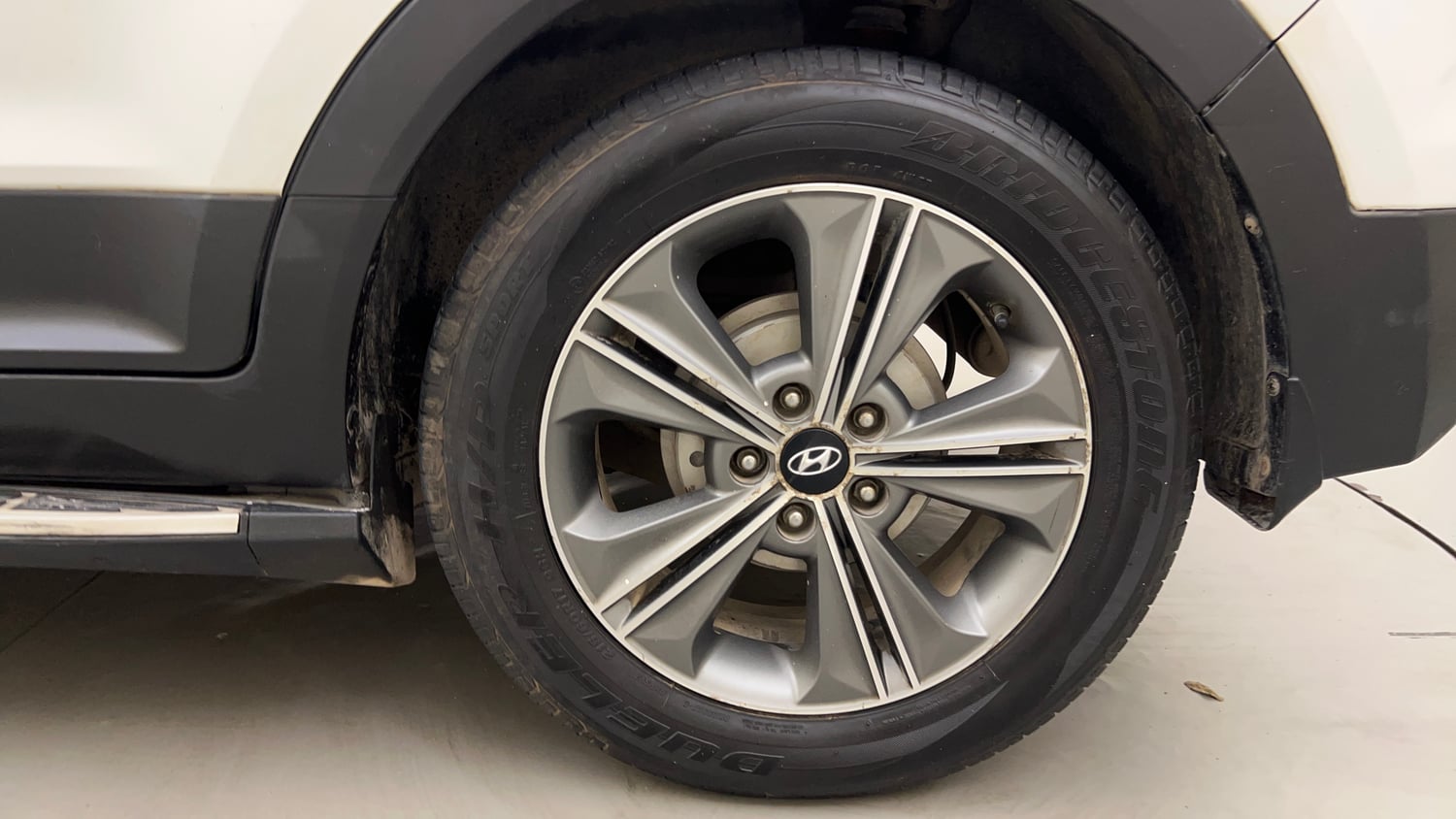 Used 2017 Hyundai Creta 1.6 SX Plus AT Petrol Petrol Automatic tyres LEFT REAR TYRE RIM VIEW