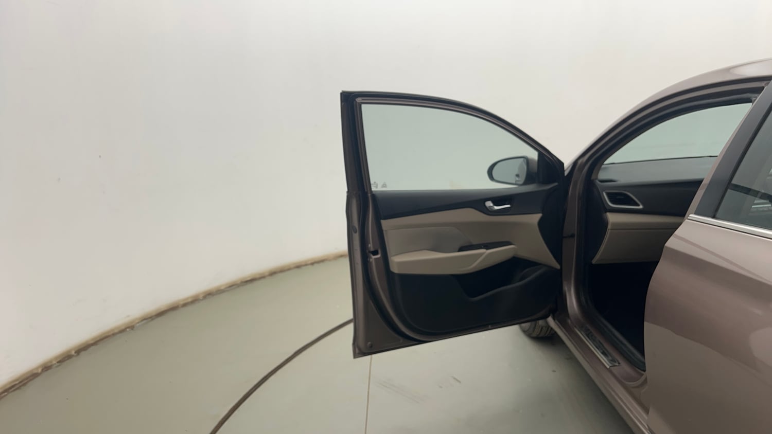 Used 2018 Hyundai Verna EX 1.4 VTVT Petrol Manual interior LEFT FRONT DOOR OPEN VIEW