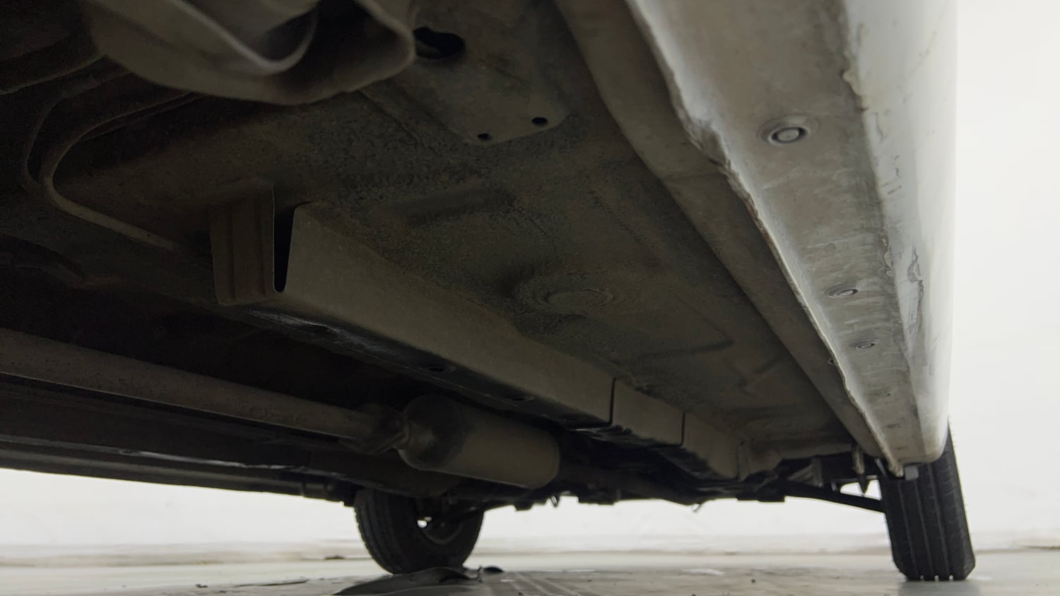 Used 2018 Maruti Suzuki Wagon R LXI CNG Cng Manual extra REAR RIGHT UNDERBODY VIEW
