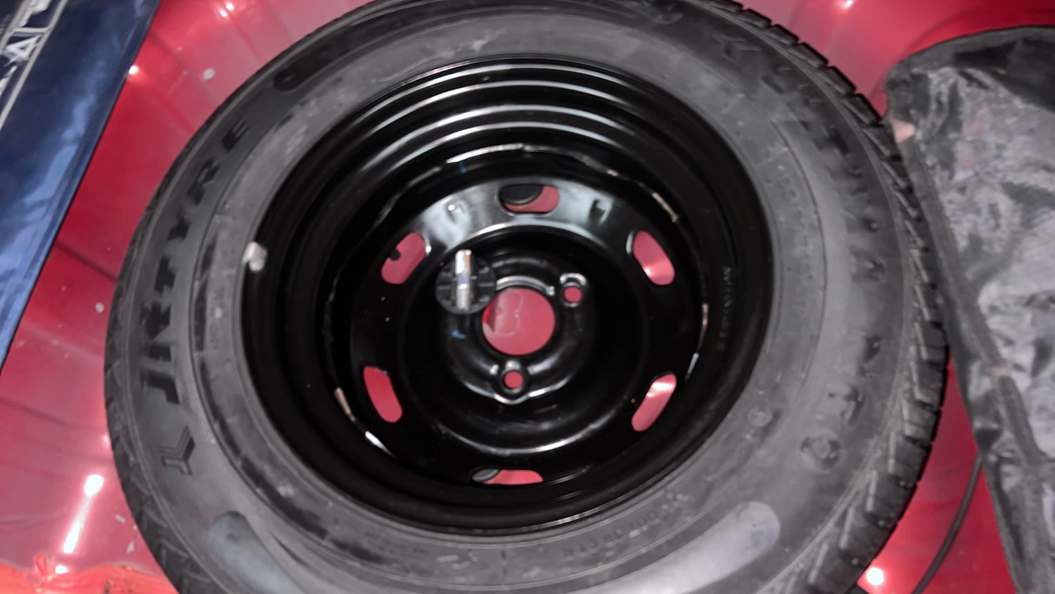 Used 2018 Renault Kwid 1.0 RXT Petrol Manual tyres SPARE TYRE VIEW