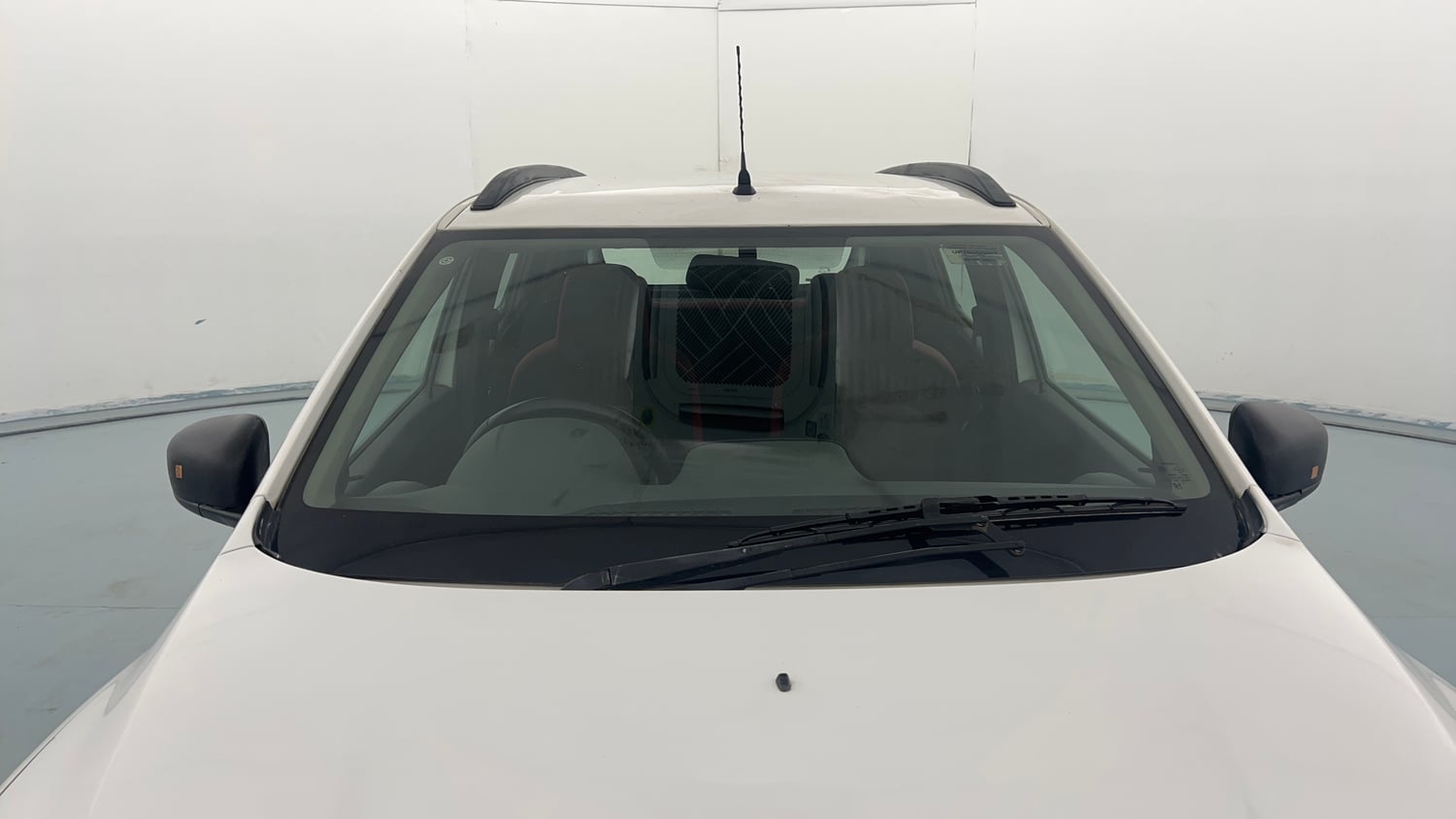 Used 2020 Renault Kwid 1.0 RXT Opt Petrol Manual exterior FRONT WINDSHIELD VIEW