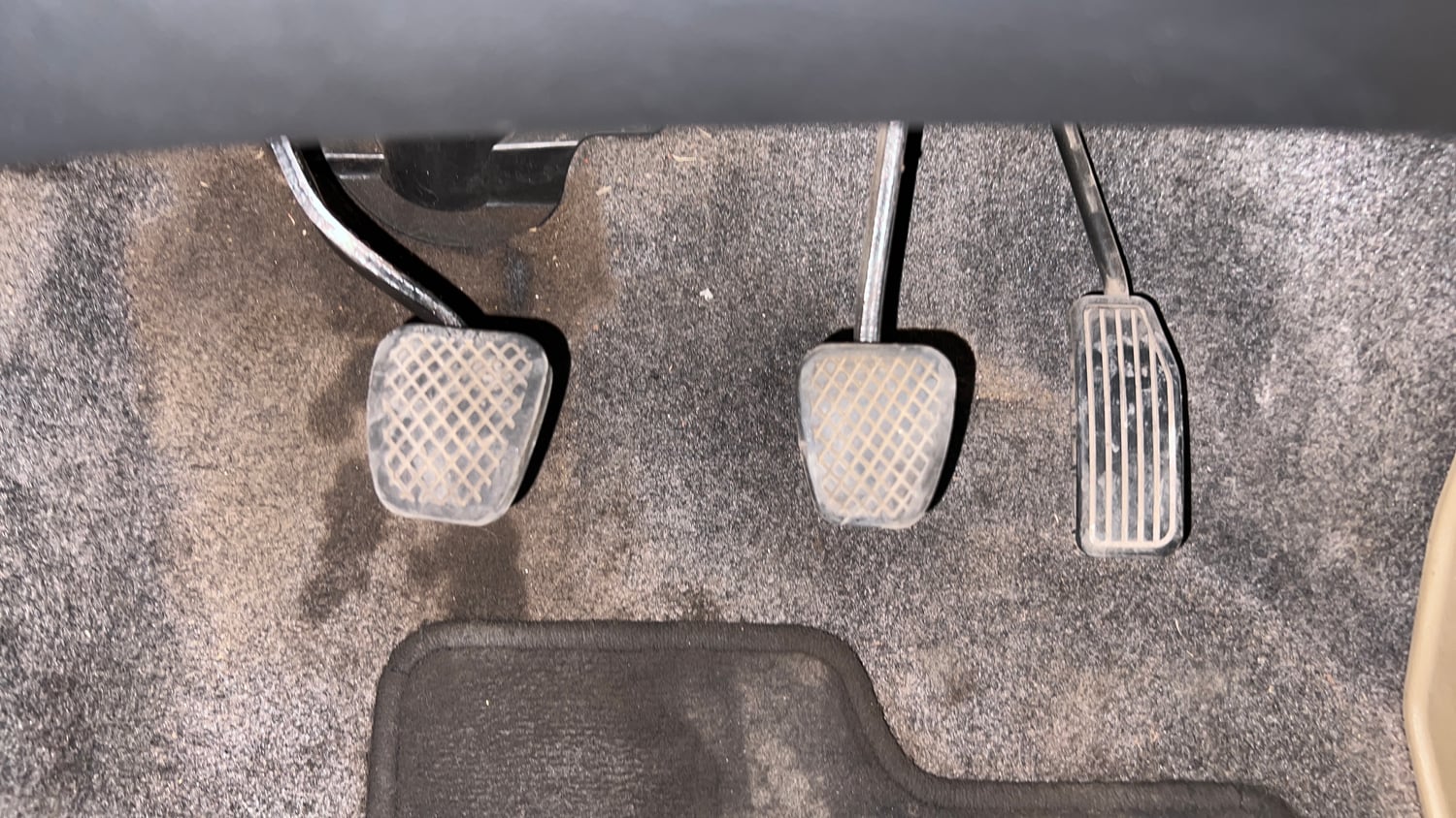 Used 2015 Honda Amaze 1.2 SX i-VTEC Petrol Manual interior PEDALS VIEW