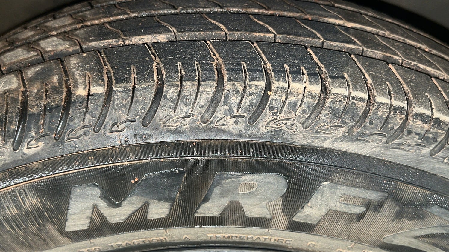 Used 2022 Maruti Suzuki Wagon R ZXI Plus 1.2 Petrol Manual tyres RIGHT FRONT TYRE TREAD VIEW