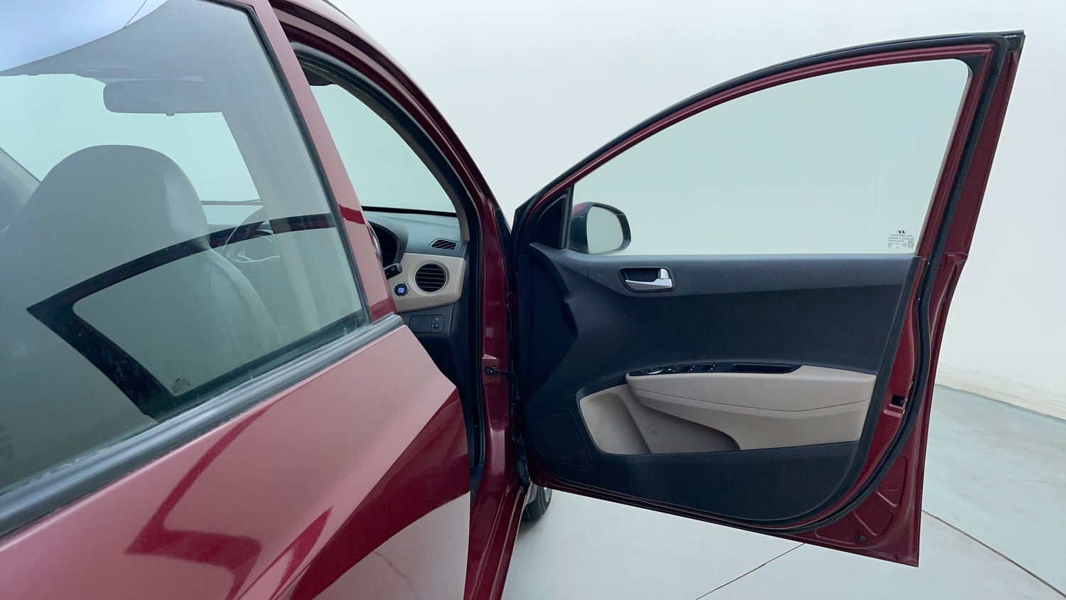 Used 2016 Hyundai Grand i10 Asta AT 1.2 Kappa VTVT Petrol Automatic interior RIGHT FRONT DOOR OPEN VIEW