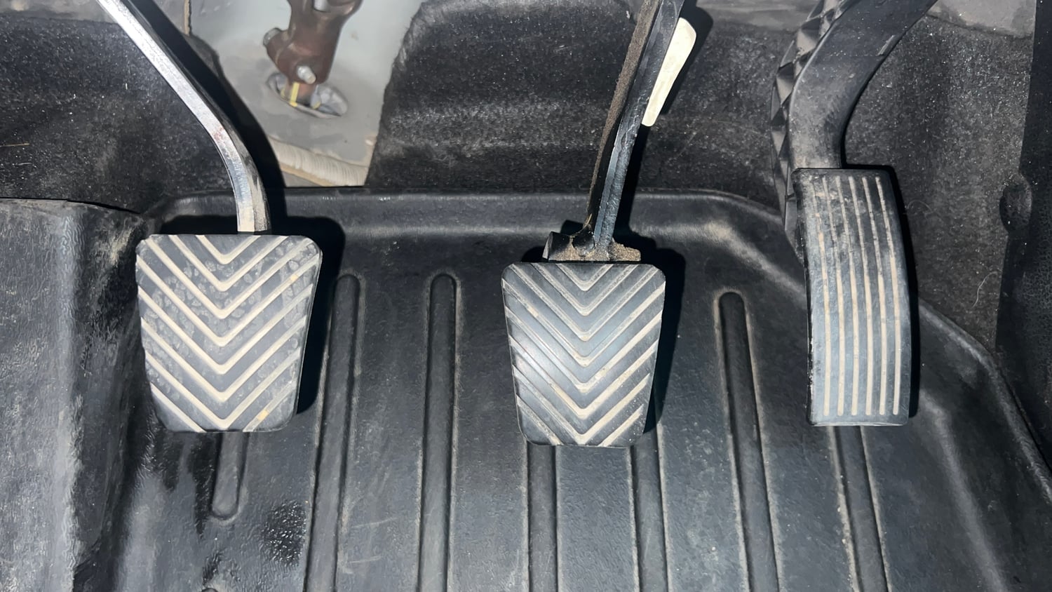 Used 2022 Kia Sonet HTX Plus 1.5 Diesel Manual interior PEDALS VIEW