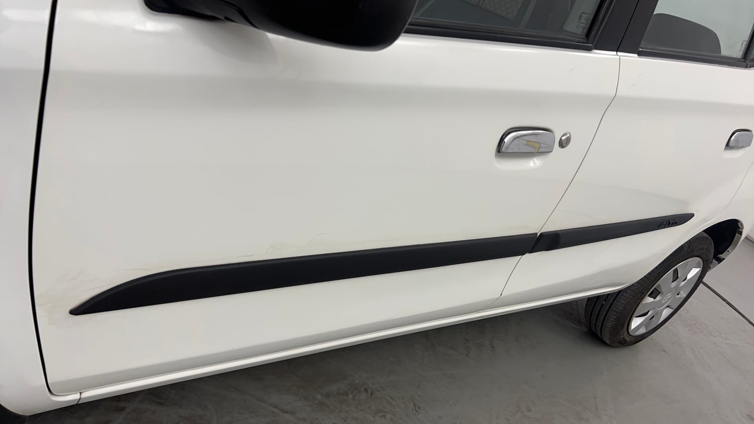 Used 2016 Maruti Suzuki Alto K10 VXi AMT Petrol Automatic dents MINOR SCRATCH
