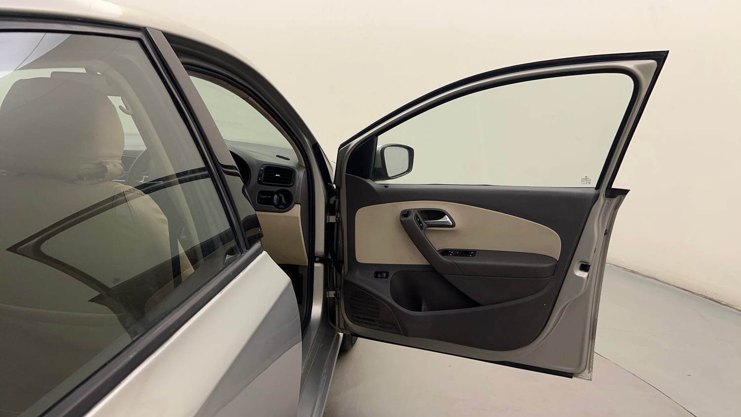 Used 2013 Volkswagen Vento Comfortline Diesel Diesel Manual interior RIGHT FRONT DOOR OPEN VIEW