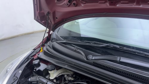 Used 2014 Hyundai i10 Sportz 1.1 iRDE2 Petrol Manual engine ENGINE RIGHT SIDE HINGE & APRON VIEW