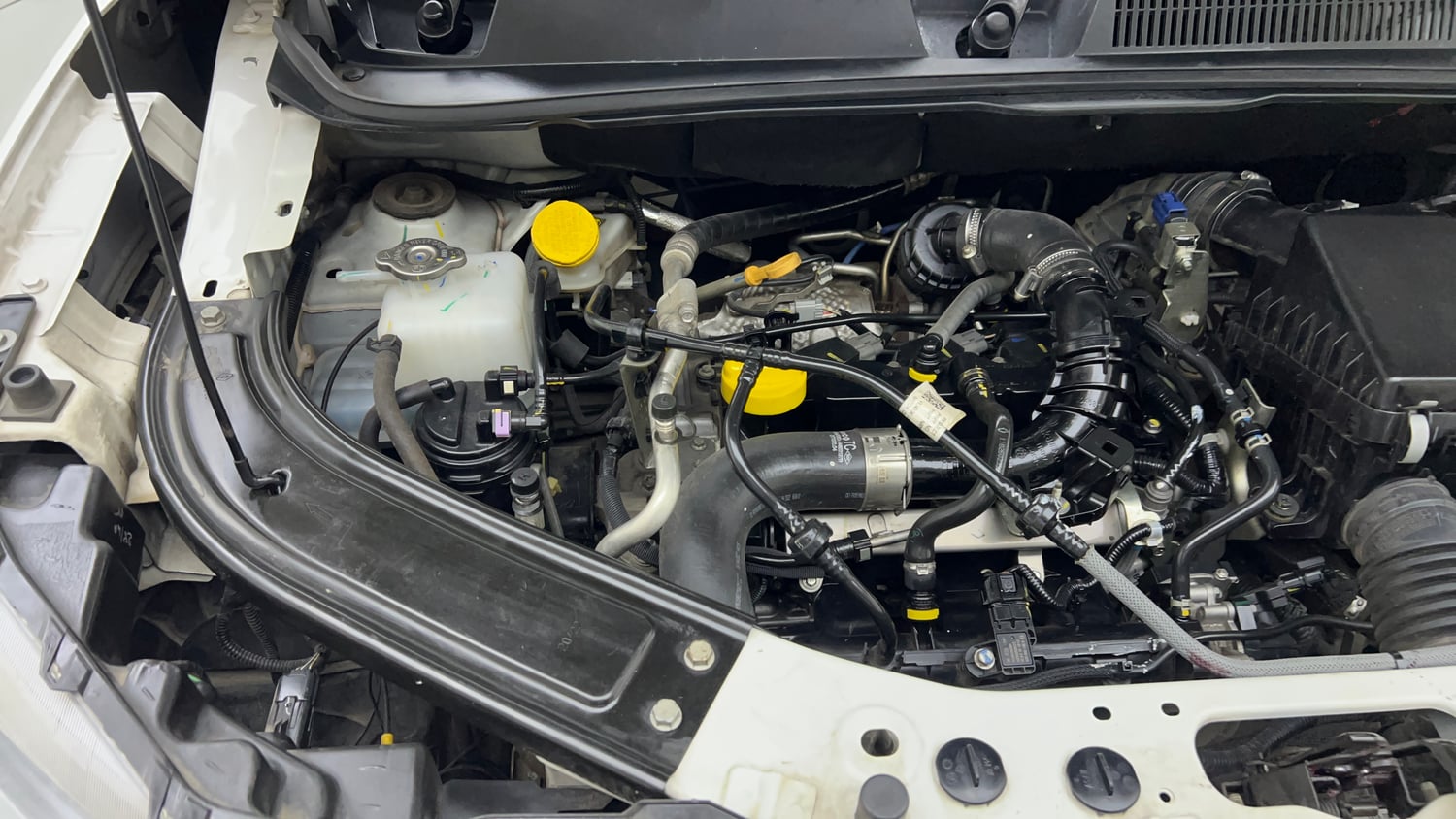 Used 2022 Renault Kiger RXT (O) Turbo CVT Petrol Automatic engine ENGINE RIGHT SIDE VIEW