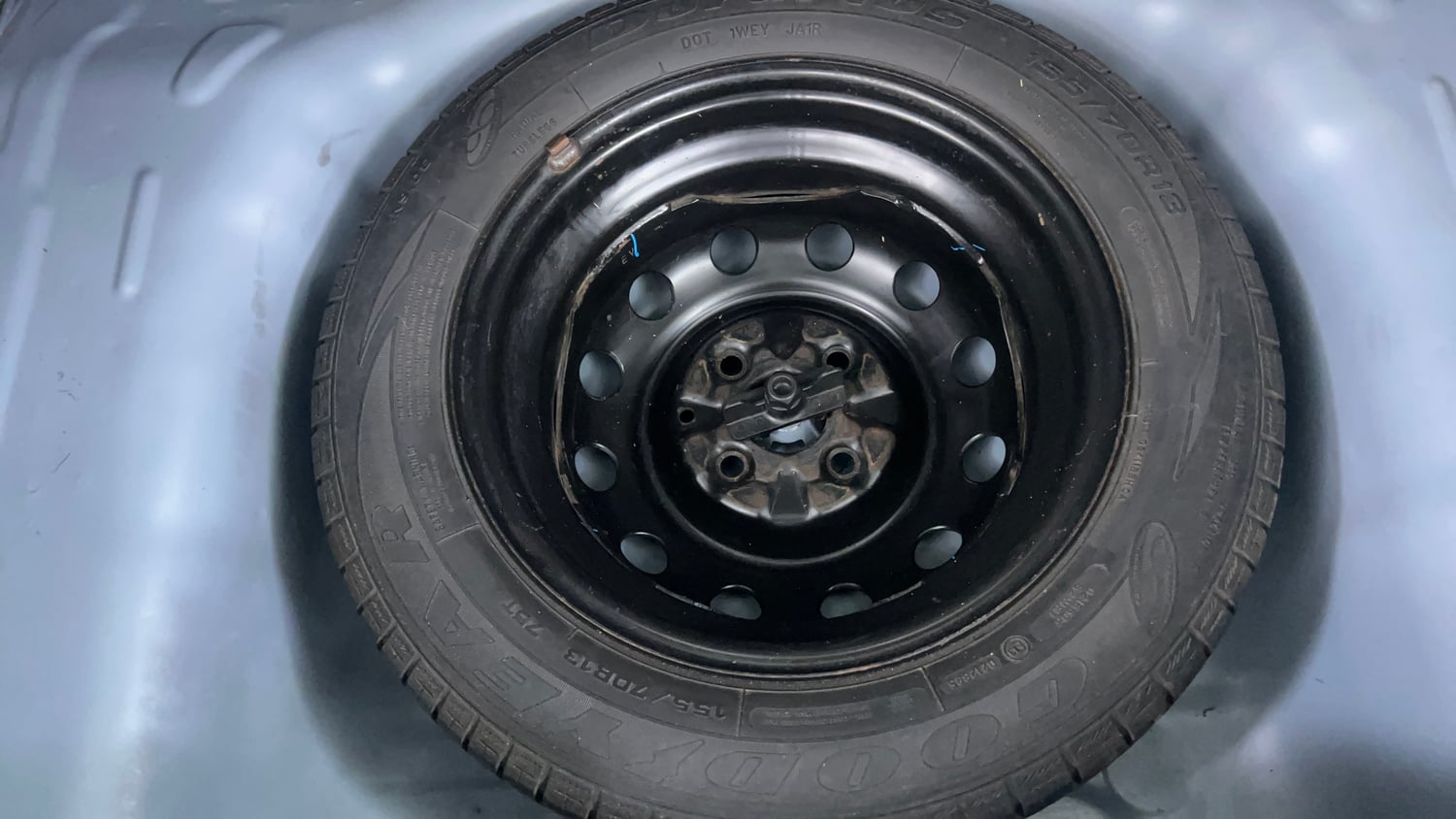 Used 2016 Hyundai Eon Magna + Petrol Manual tyres SPARE TYRE VIEW