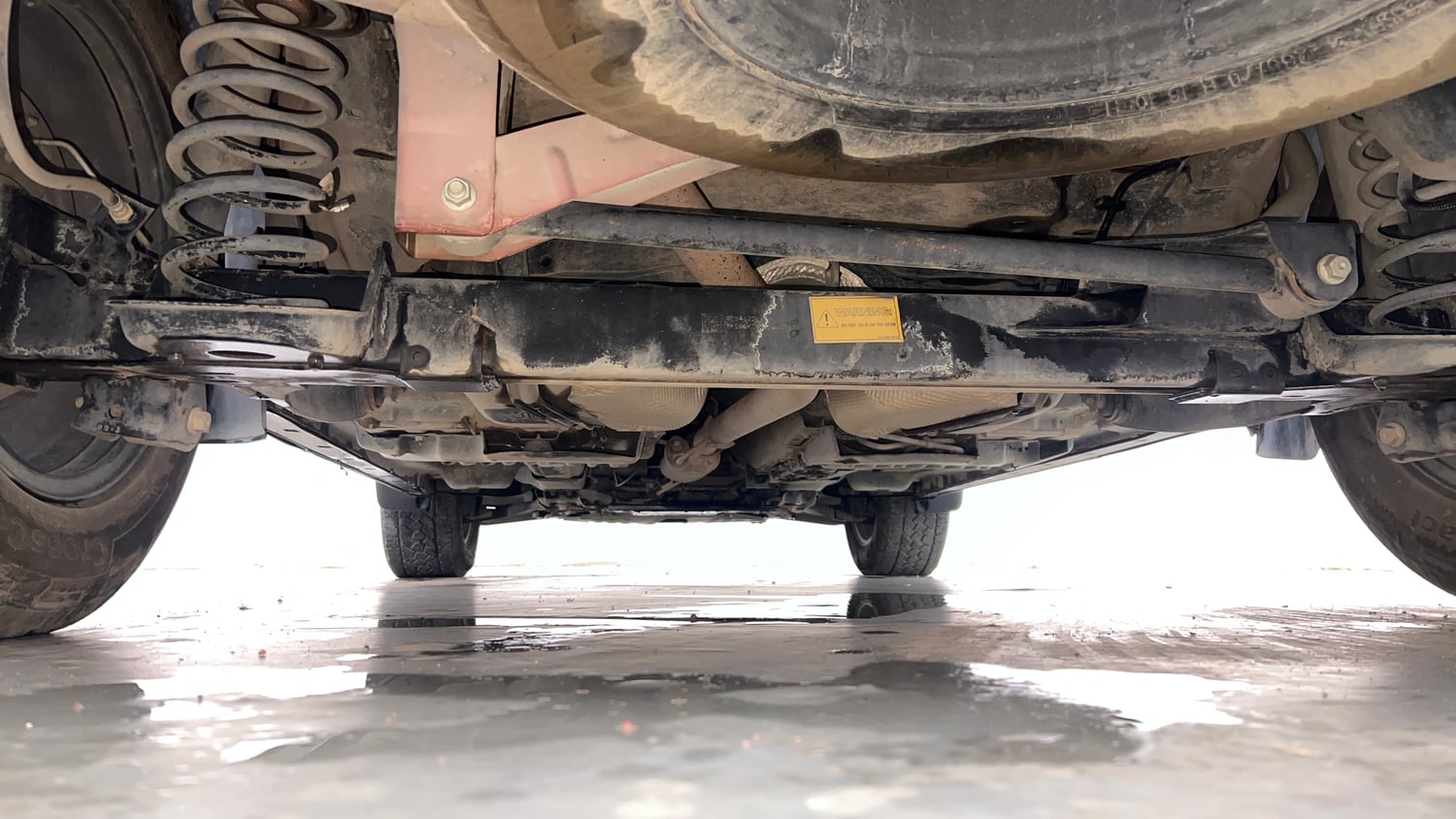 Used 2020 Tata Harrier XZA Plus Dual Tone Diesel Automatic extra REAR UNDERBODY VIEW (TAKEN FROM REAR)