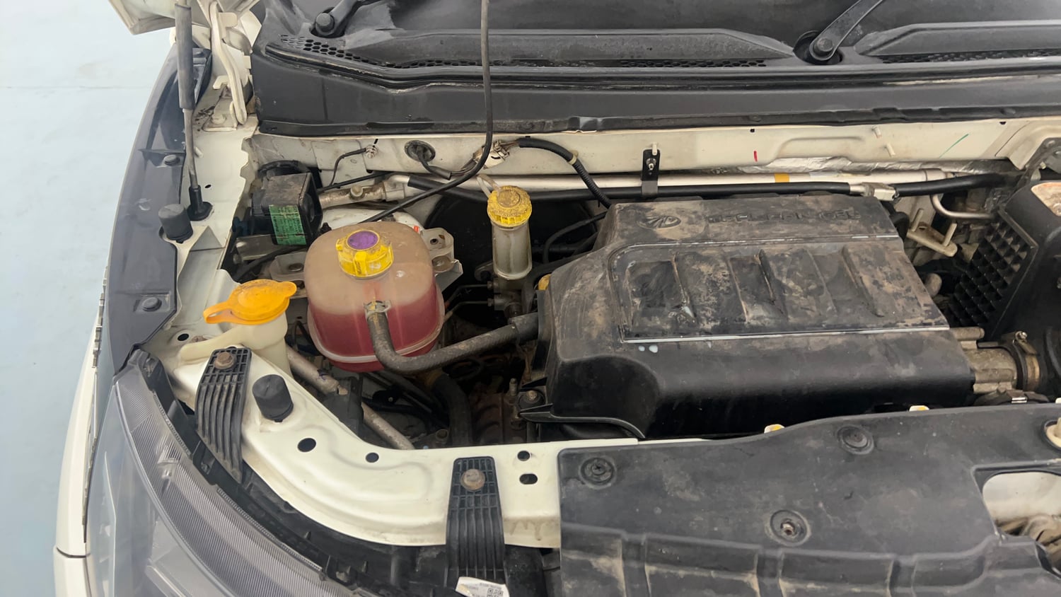 Used 2019 Mahindra KUV100 NXT K8 6 STR Petrol Manual engine ENGINE RIGHT SIDE VIEW