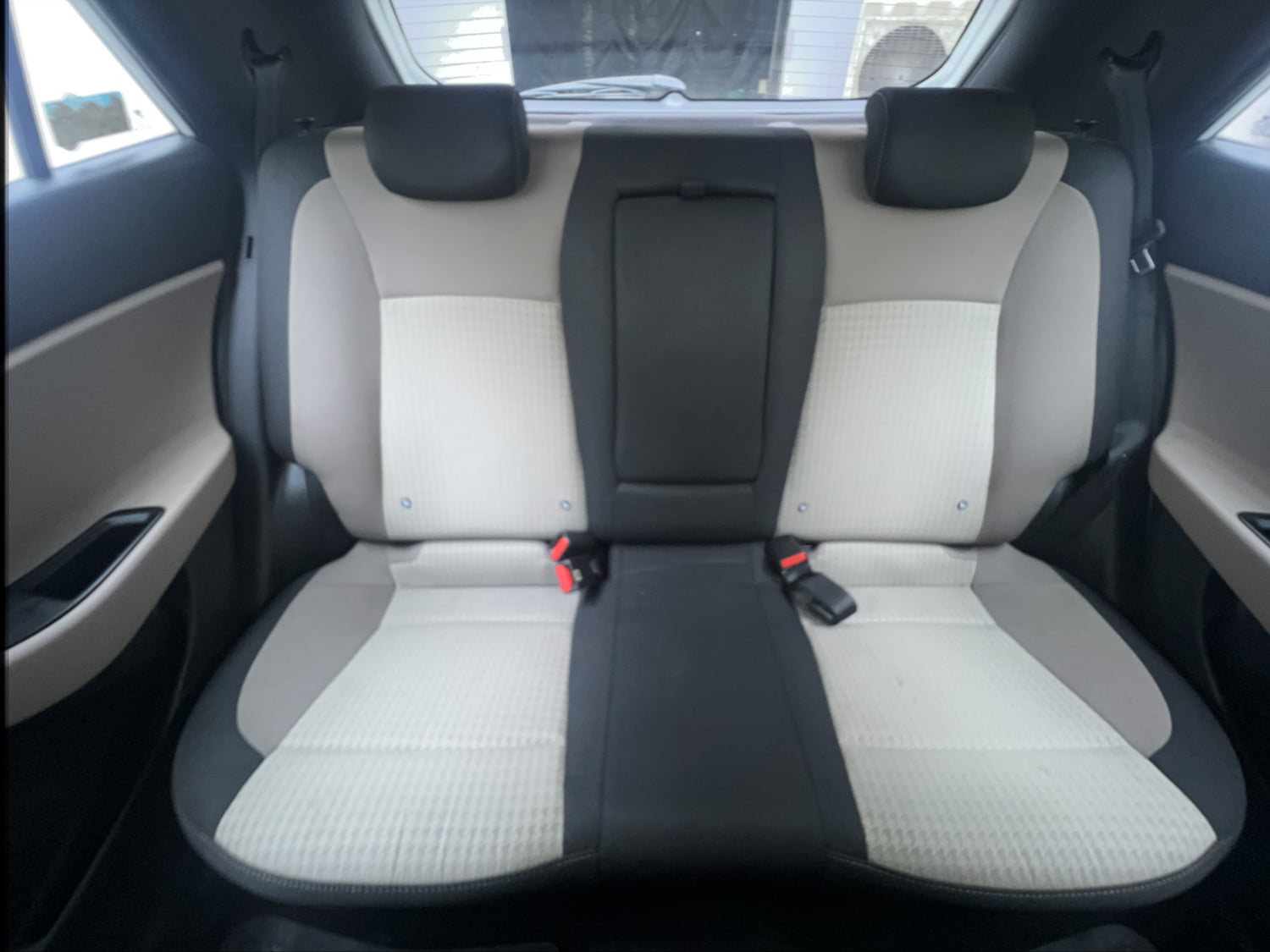 Used 2018 Hyundai Elite i20 Asta 1.2 (O) Petrol Manual interior REAR SEAT CONDITION VIEW