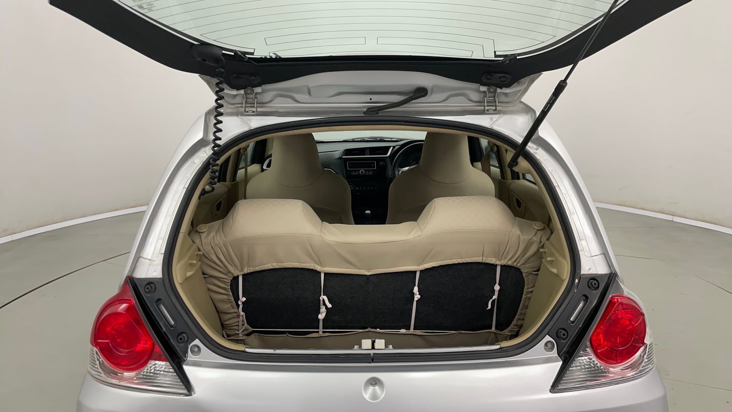 Used 2018 Honda Brio S MT Petrol Manual interior DICKY INSIDE VIEW