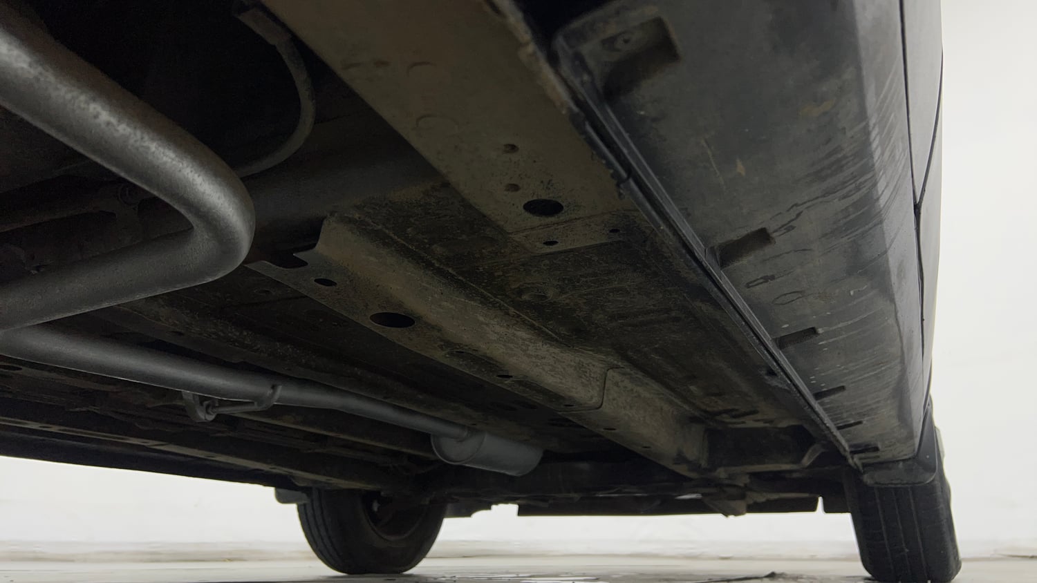 Used 2022 Tata Punch Adventure Rhythm Pack MT Petrol Manual extra REAR RIGHT UNDERBODY VIEW