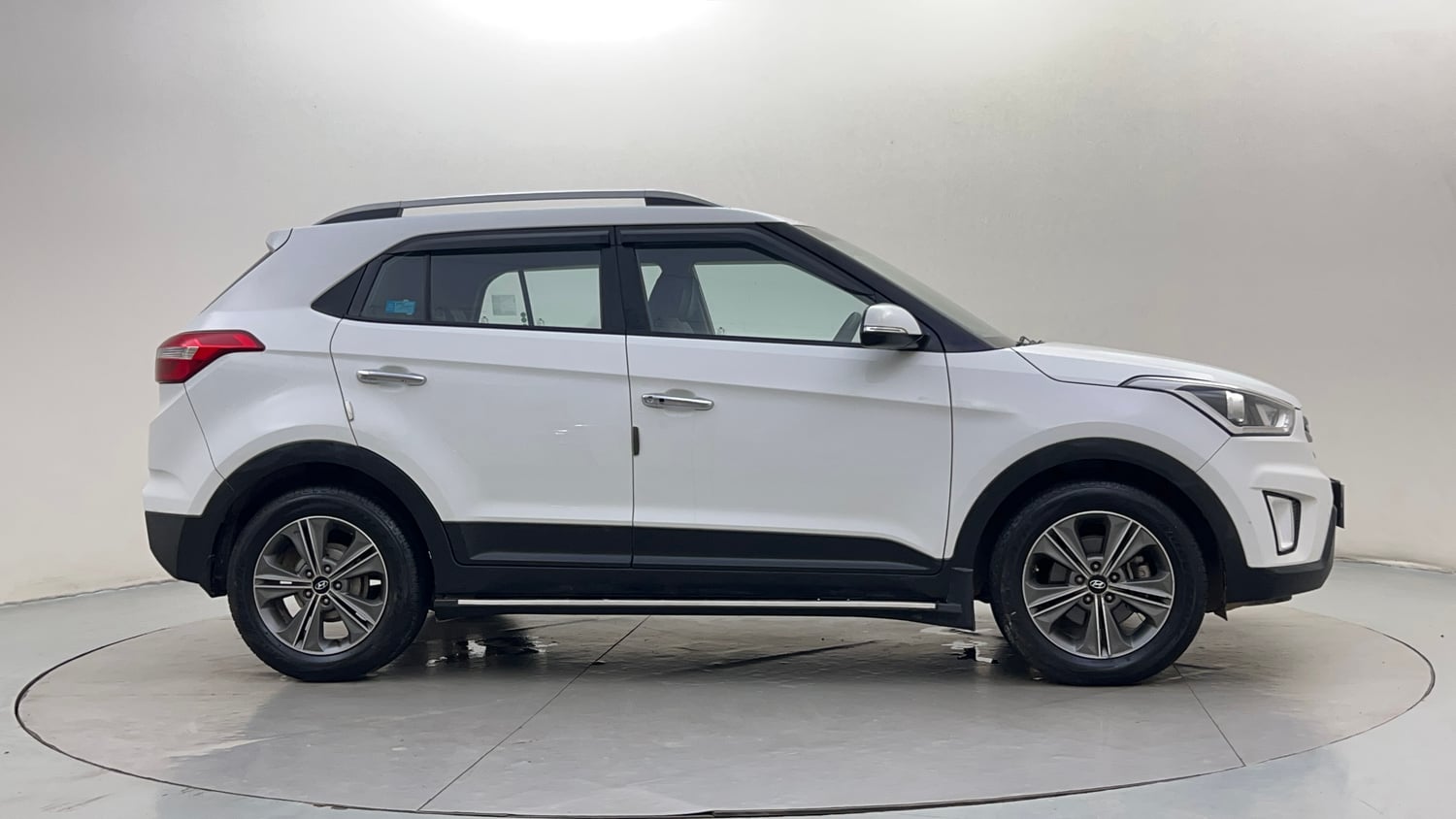Used 2017 Hyundai Creta 1.6 SX Plus AT Petrol Petrol Automatic exterior RIGHT SIDE VIEW