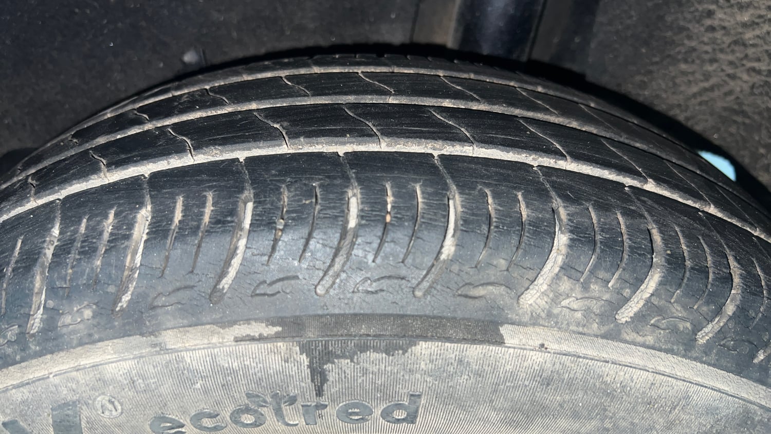 Used 2019 Maruti Suzuki Baleno Delta Petrol Manual tyres LEFT REAR TYRE TREAD VIEW