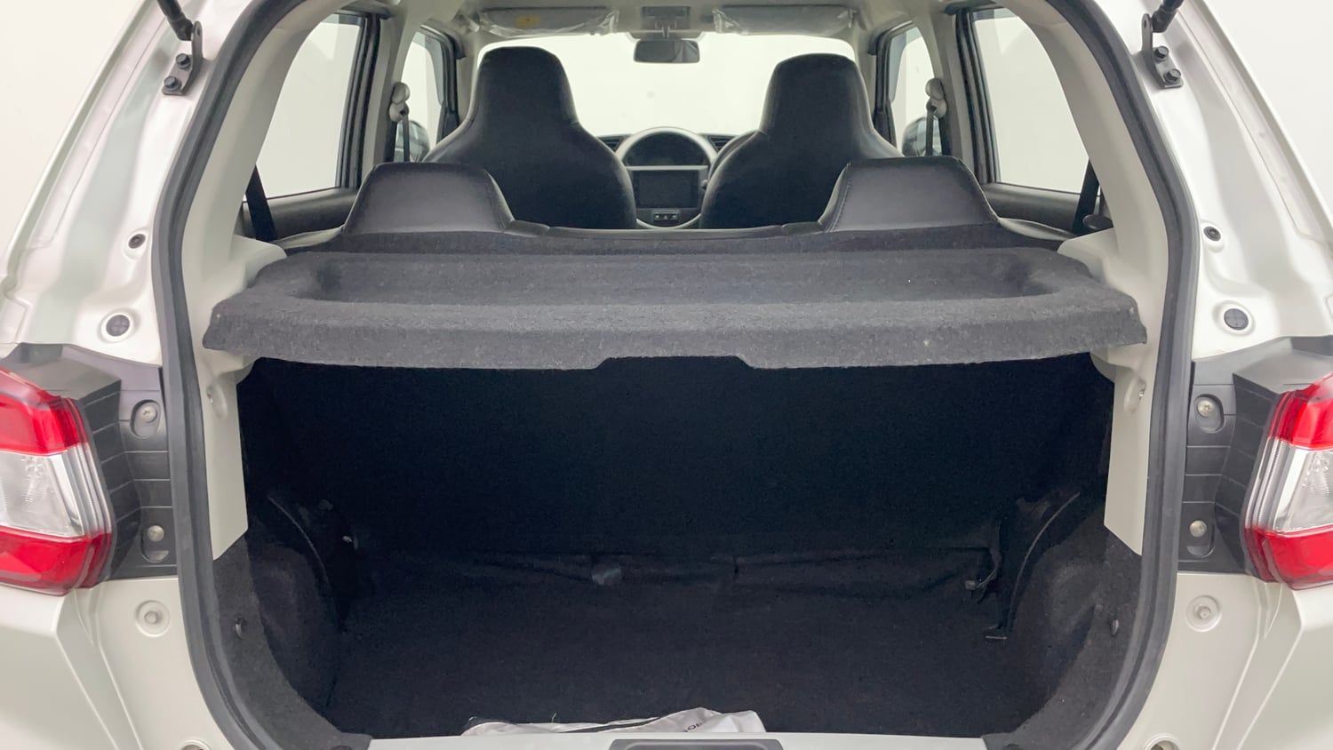 Used 2022 Maruti Suzuki S-Presso VXi Plus AMT Petrol Automatic interior DICKY INSIDE VIEW
