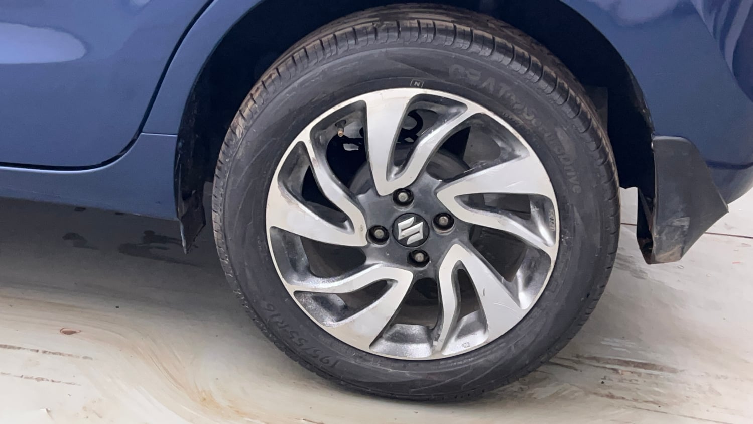 Used 2020 Maruti Suzuki Baleno Zeta Automatic Petrol Automatic tyres LEFT REAR TYRE RIM VIEW