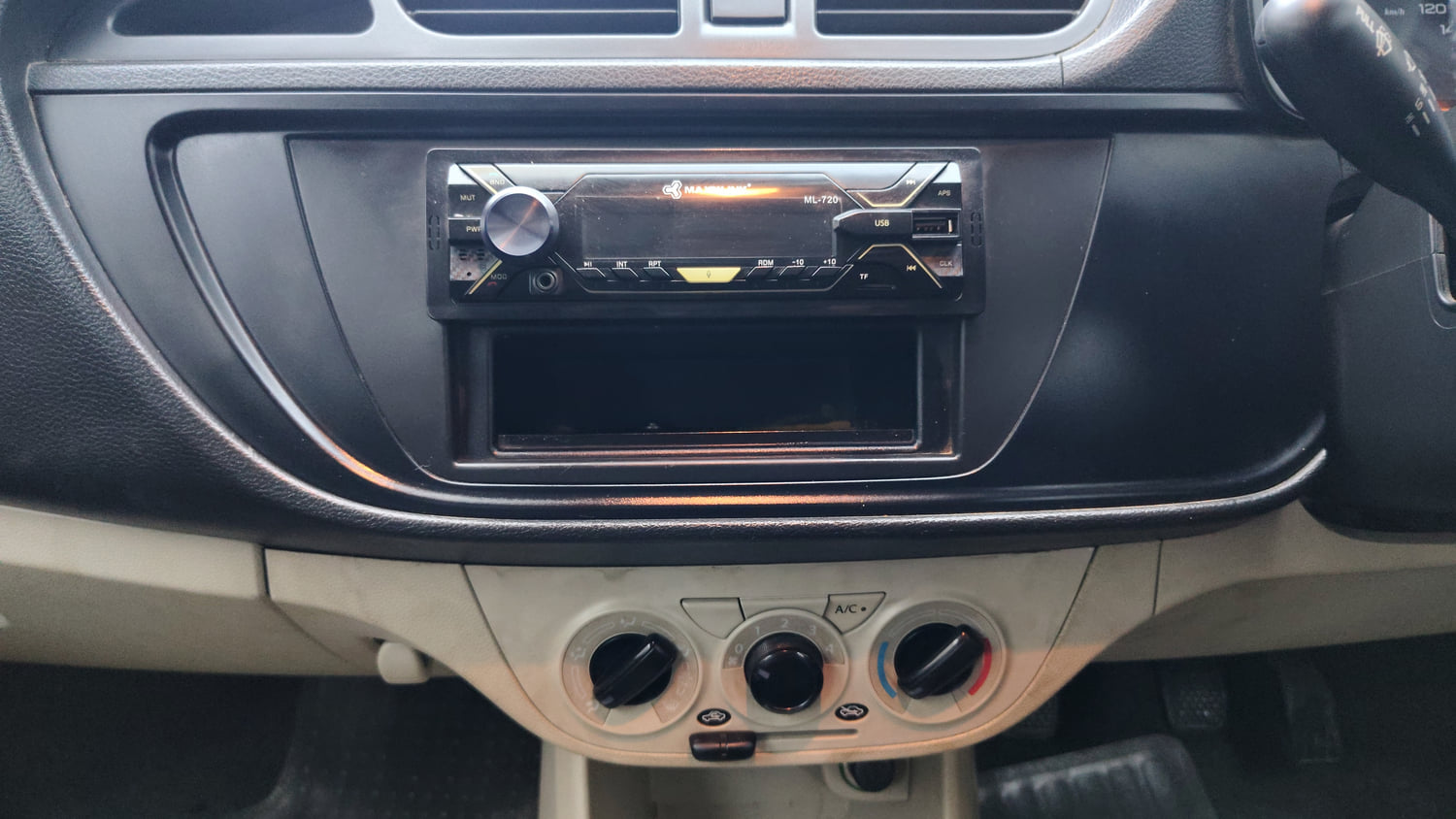 Used 2020 Maruti Suzuki Alto 800 LXi Petrol Manual interior MUSIC SYSTEM & AC CONTROL VIEW
